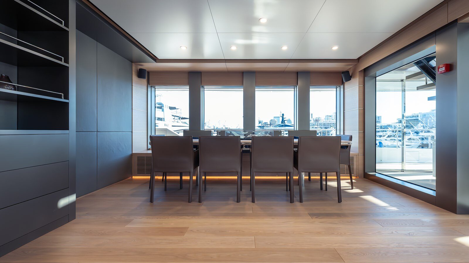 2024-silver-yachts-118-cc3044