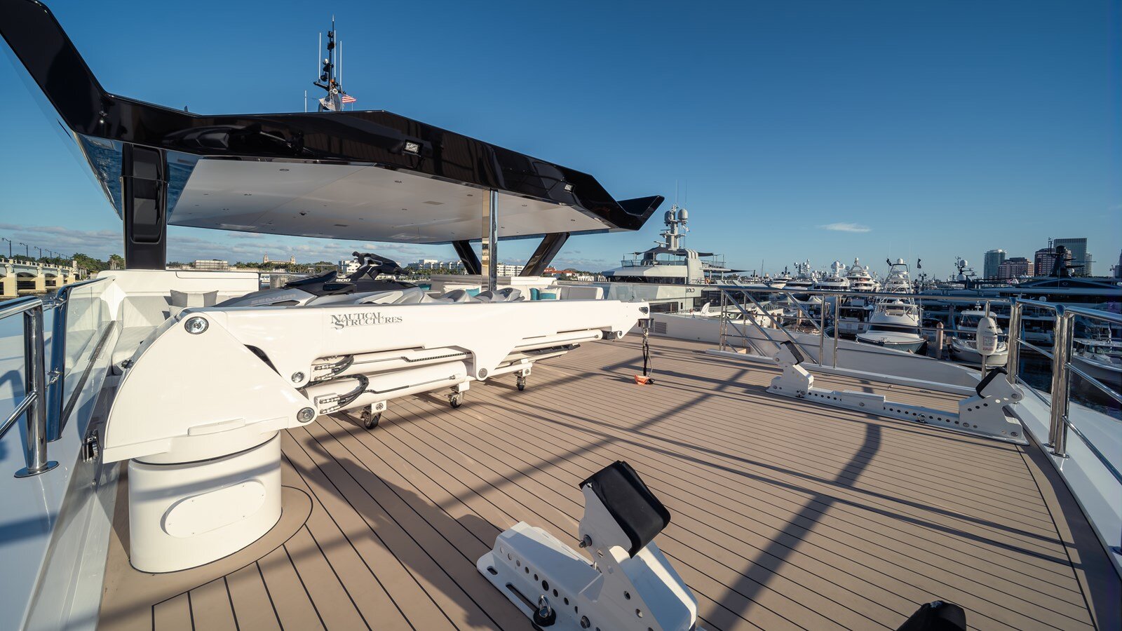 2024-silver-yachts-118-cc3044