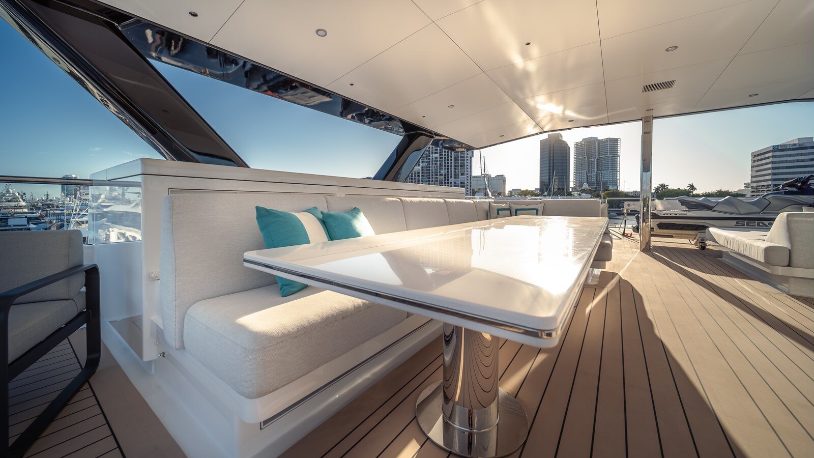 2024-silver-yachts-118-cc3044