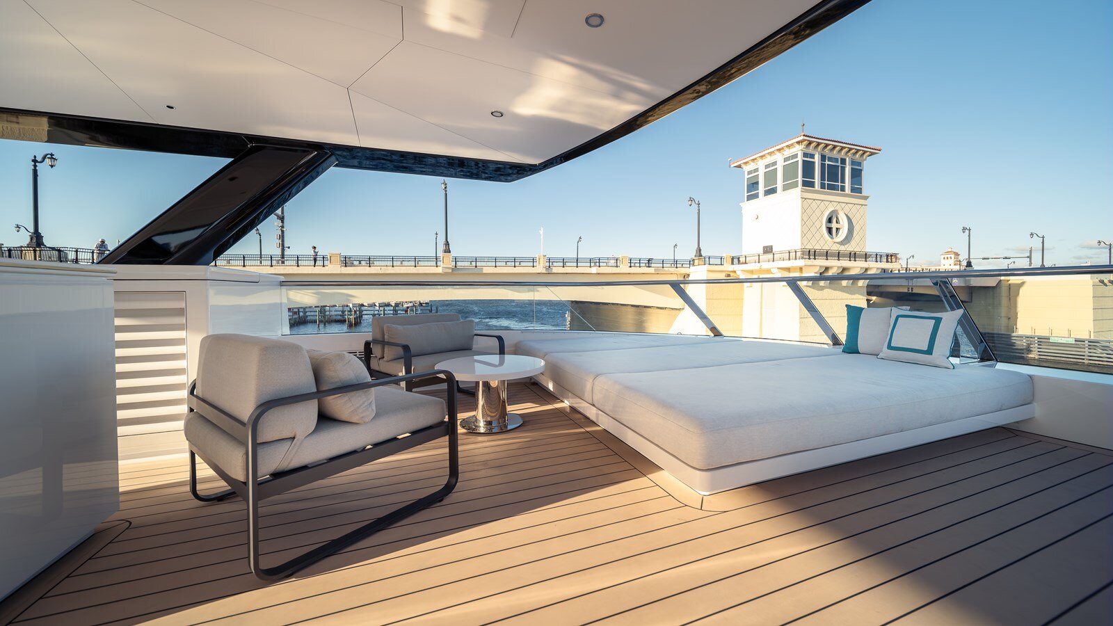 2024-silver-yachts-118-cc3044