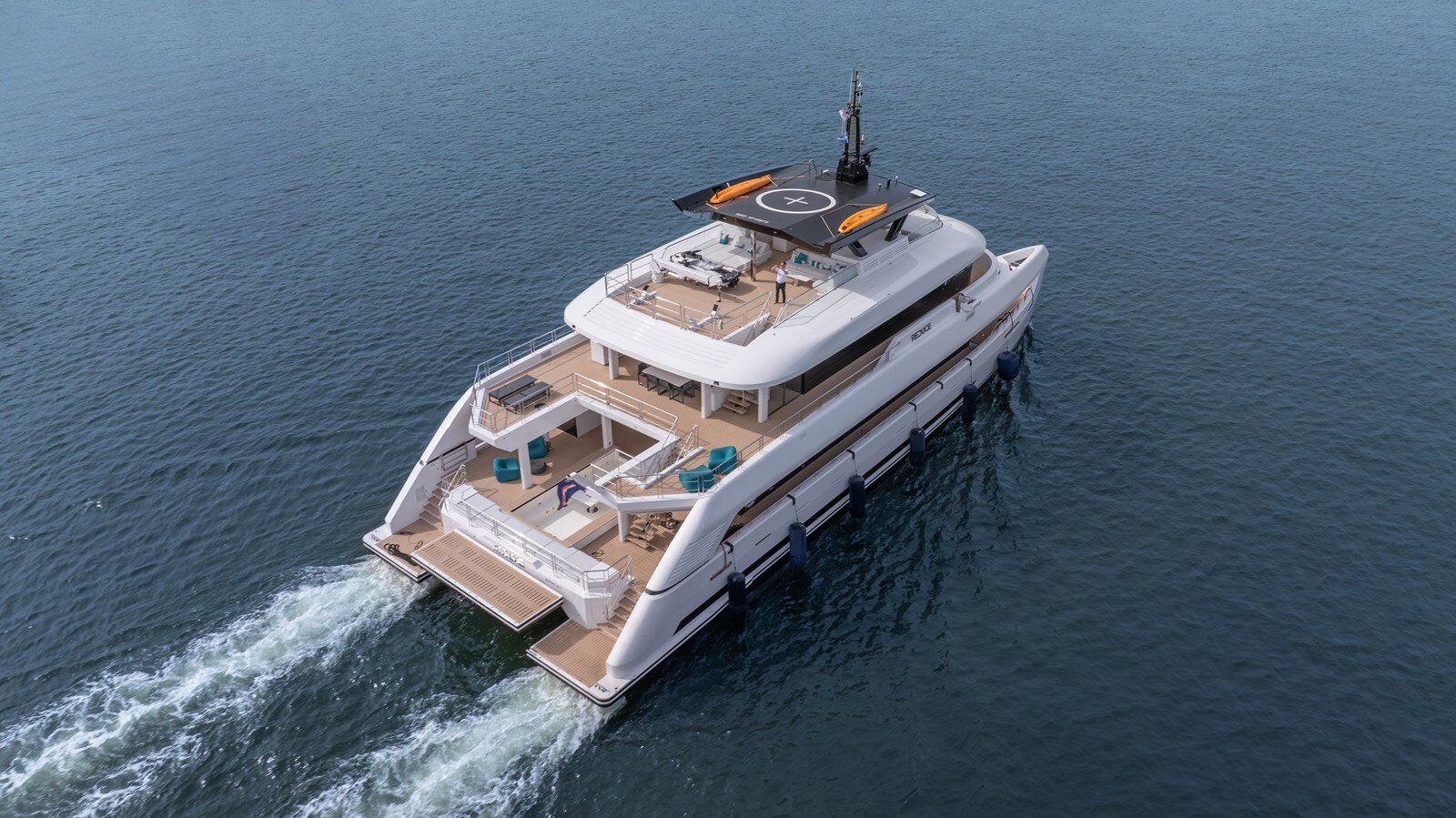 2024-silver-yachts-118-cc3044