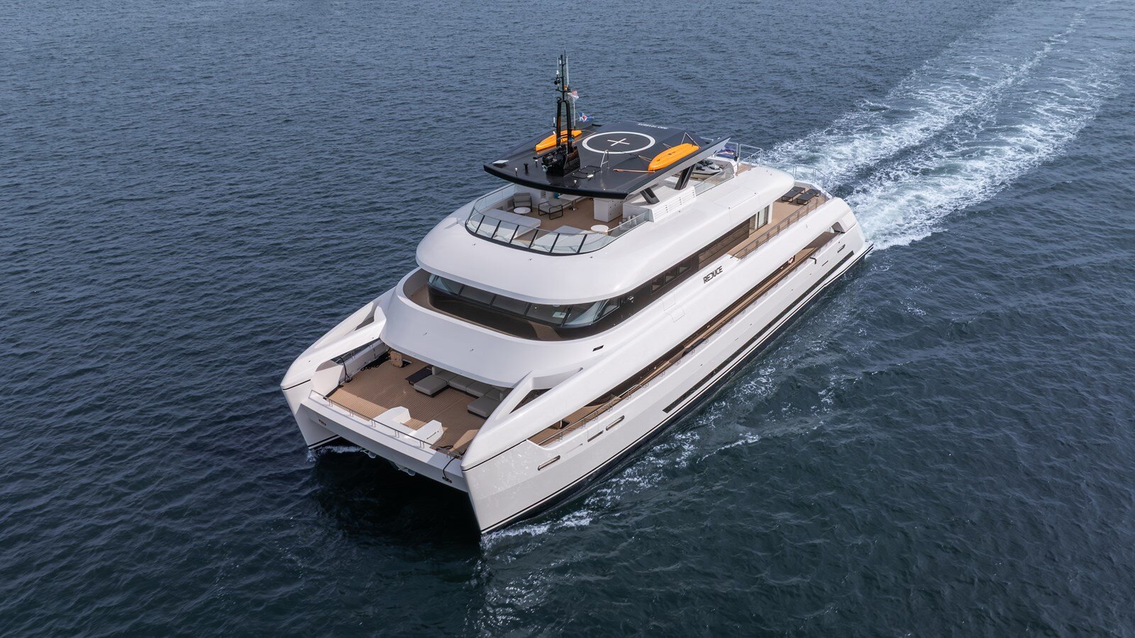 2024-silver-yachts-118-cc3044