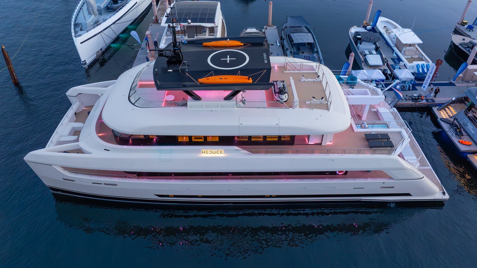 2024-silver-yachts-118-cc3044