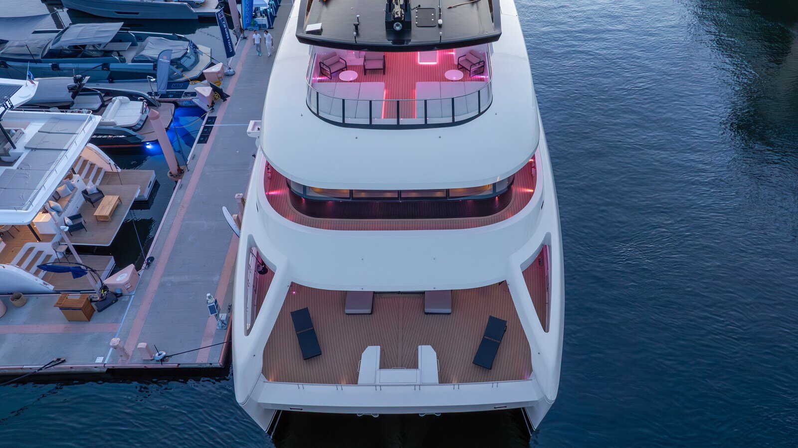 2024-silver-yachts-118-cc3044