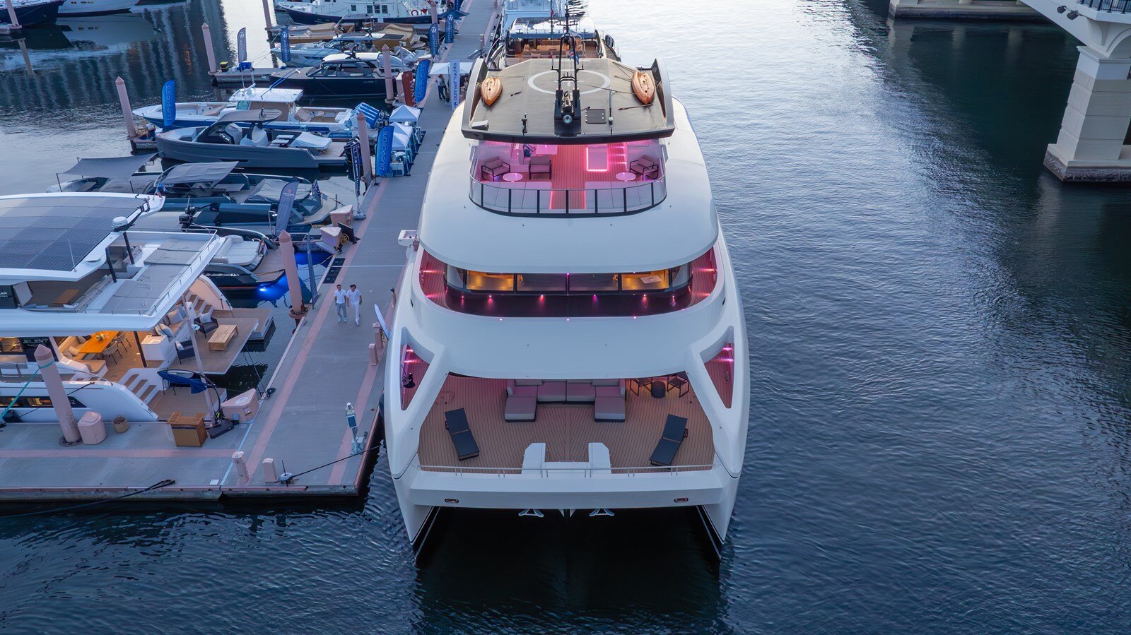 2024-silver-yachts-118-cc3044