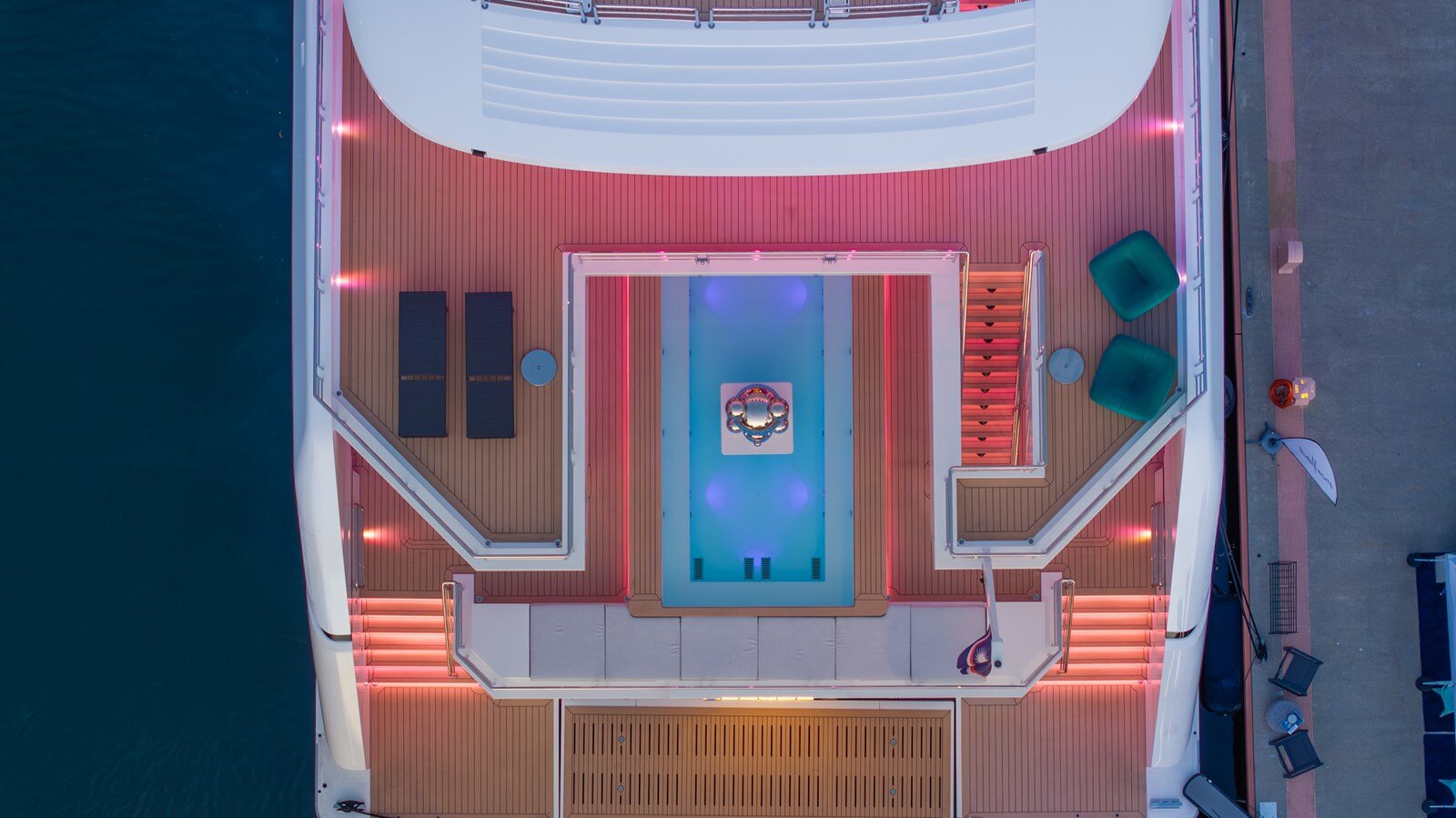 2024-silver-yachts-118-cc3044