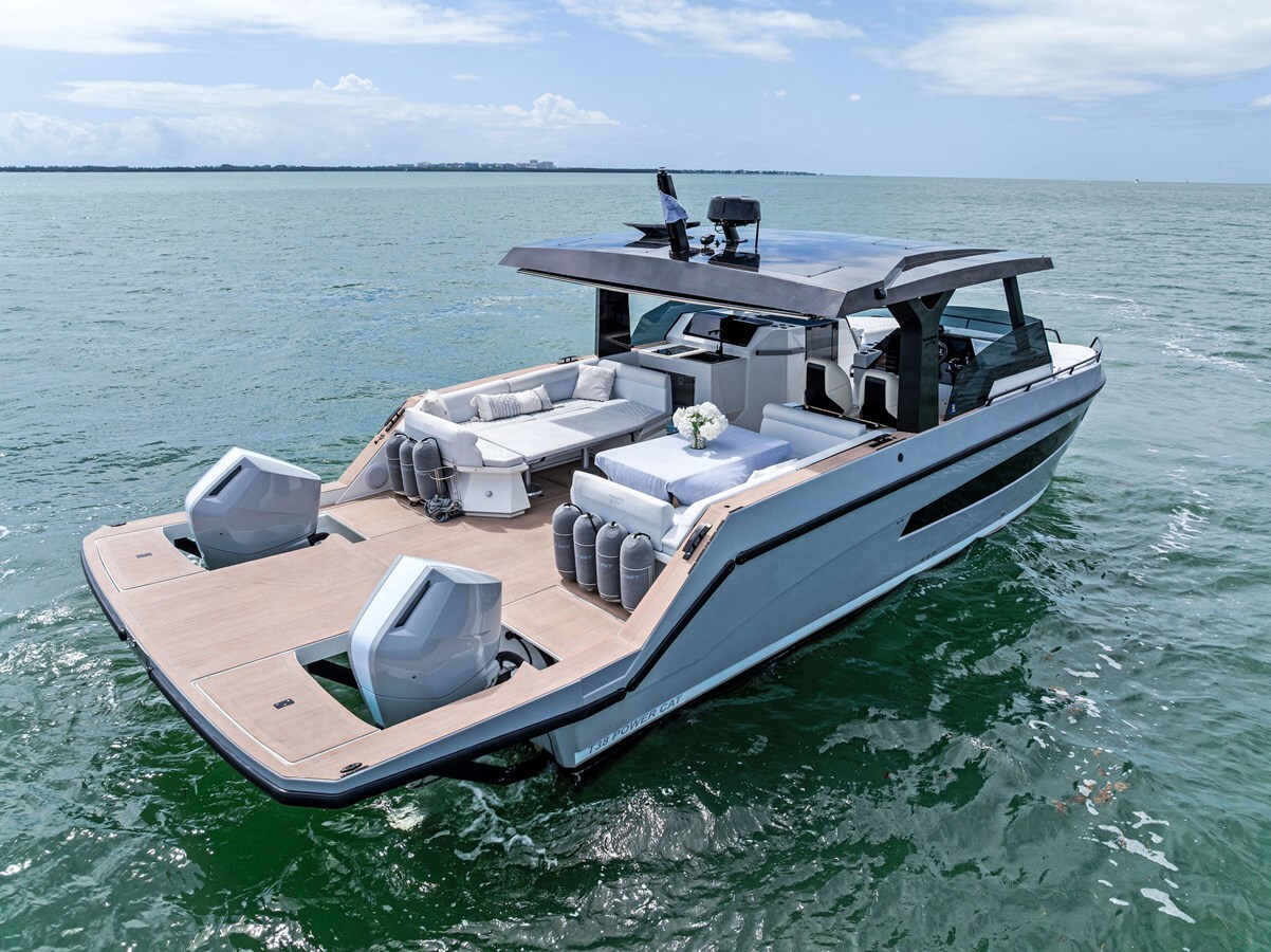 2024-tesoro-yachts-38-38dbca