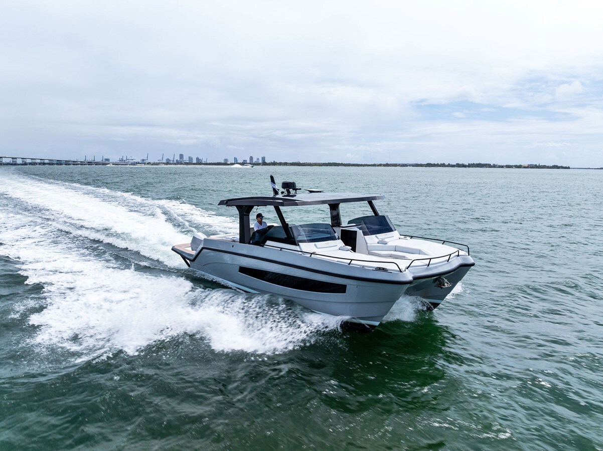 2024-tesoro-yachts-38-38dbca