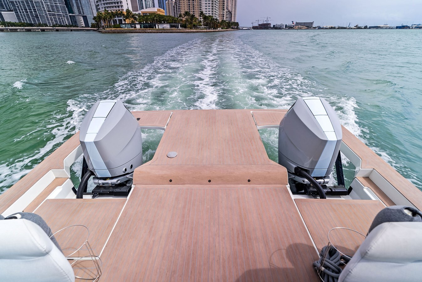 2024-tesoro-yachts-38-38dbca