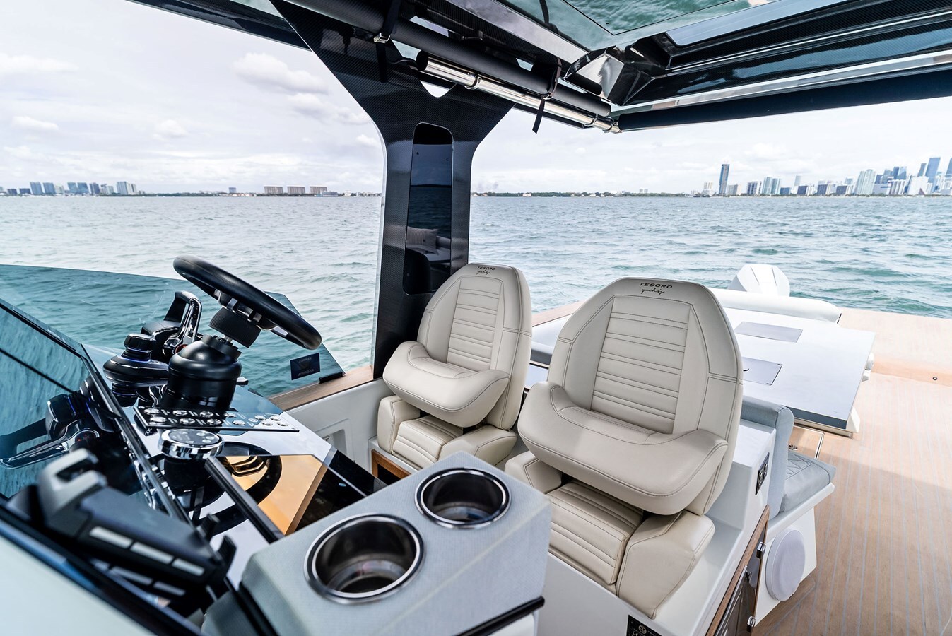 2024-tesoro-yachts-38-38dbca