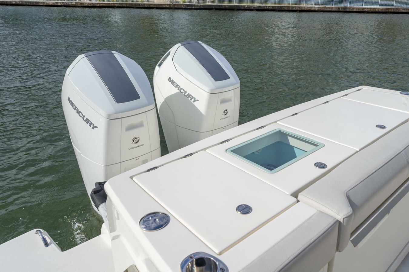 2024-tiara-yachts-43-6-b0ab3f