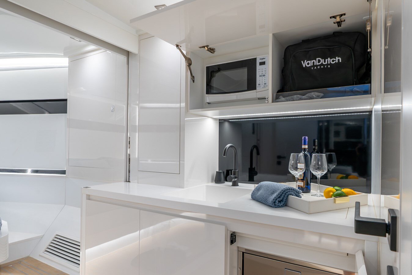 2024-vandutch-48-880b0e