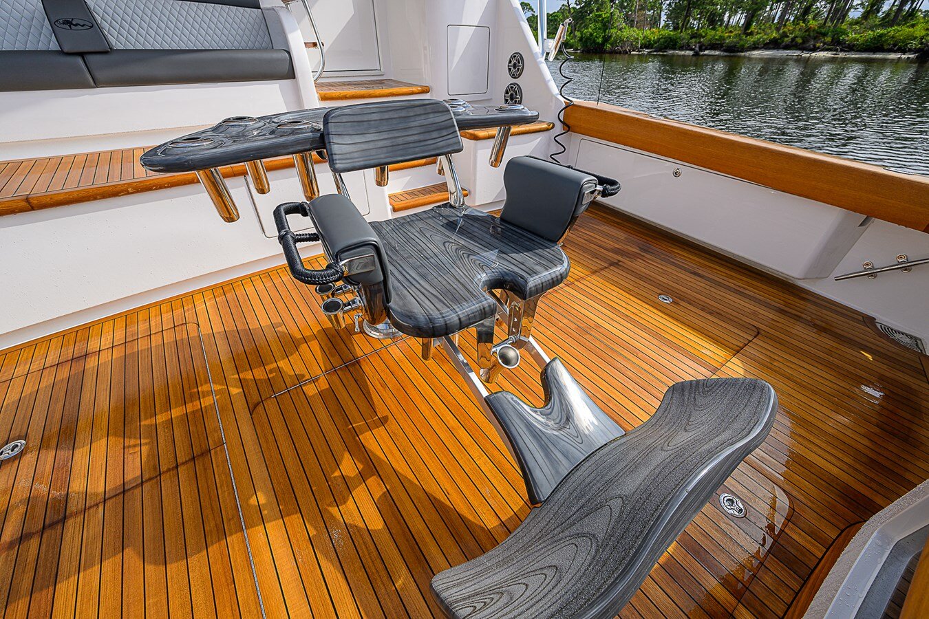 2024-viking-72-1-4b5a26