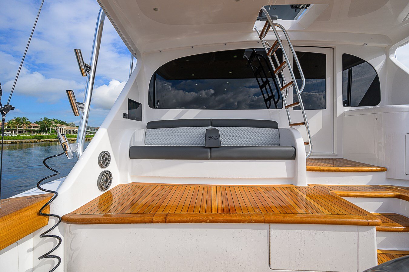 2024-viking-72-1-4b5a26