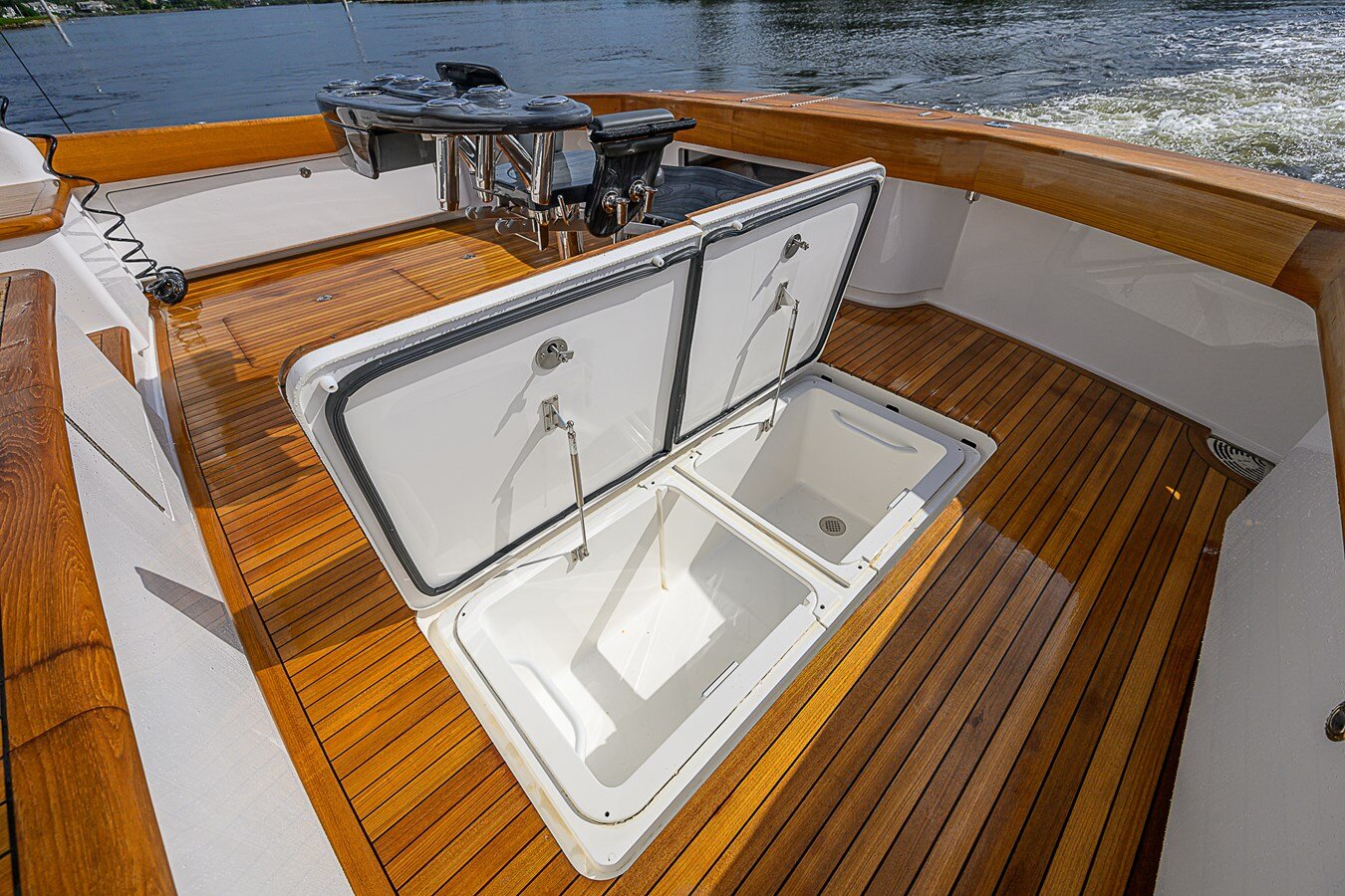 2024-viking-72-1-4b5a26