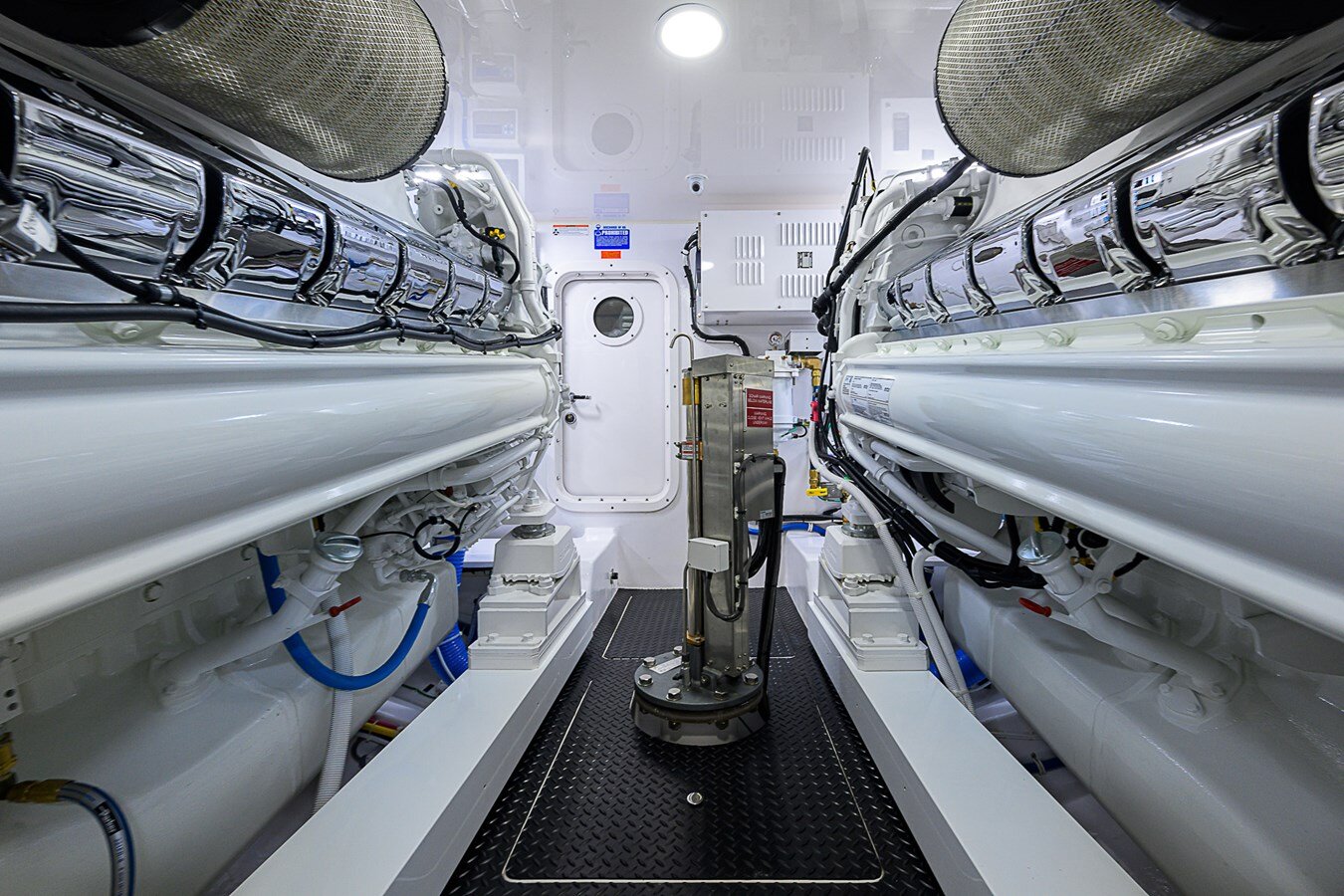 2024-viking-72-1-4b5a26