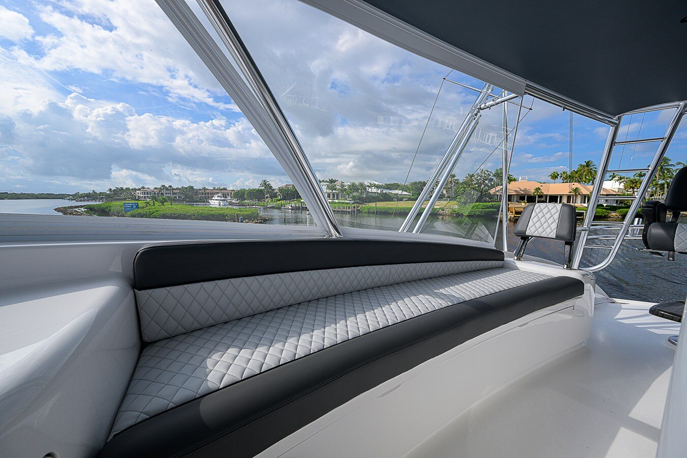 2024-viking-72-1-4b5a26