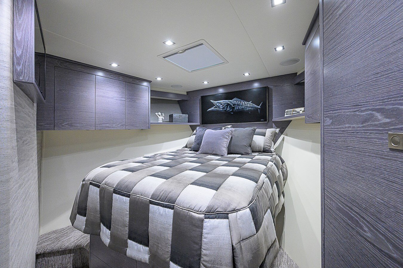 2024-viking-72-1-4b5a26