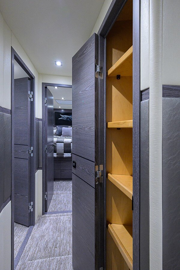 2024-viking-72-1-4b5a26