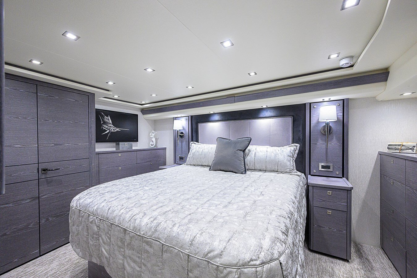 2024-viking-72-1-4b5a26