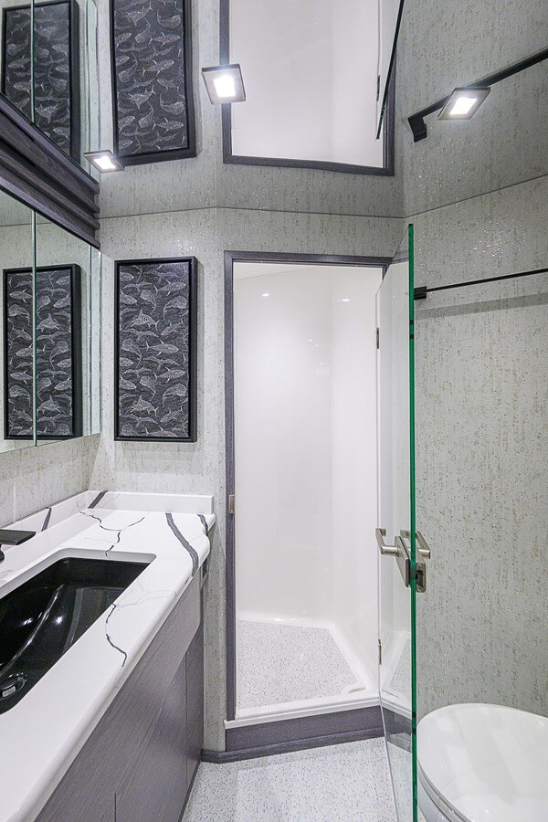 2024-viking-72-1-4b5a26