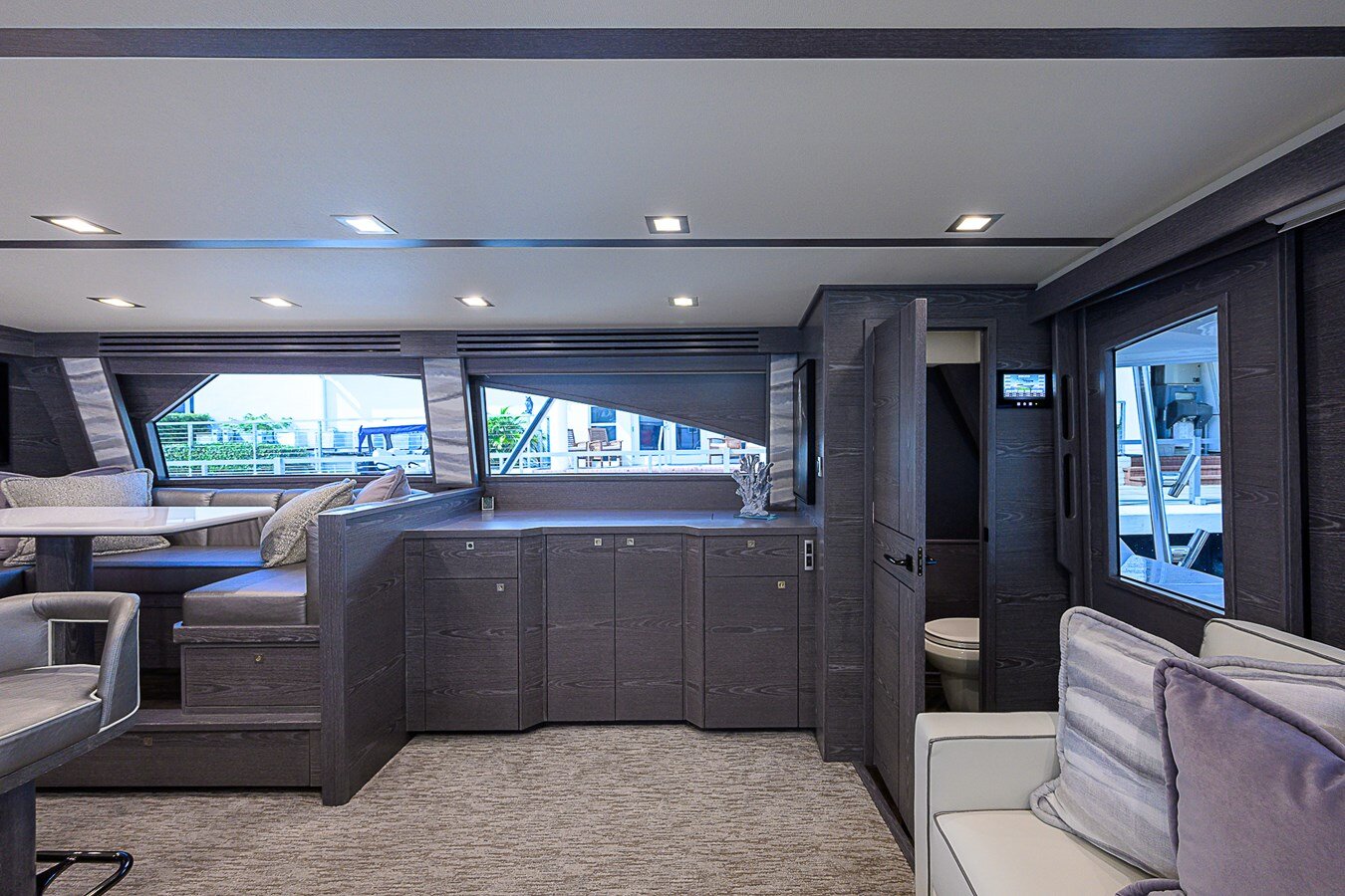 2024-viking-72-1-4b5a26