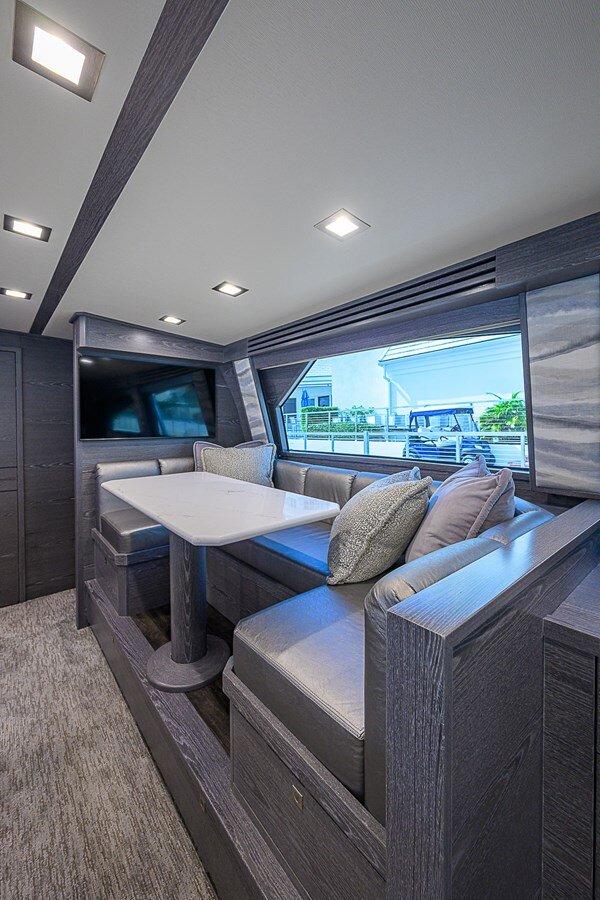 2024-viking-72-1-4b5a26