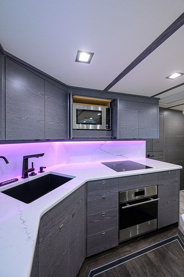 2024-viking-72-1-4b5a26