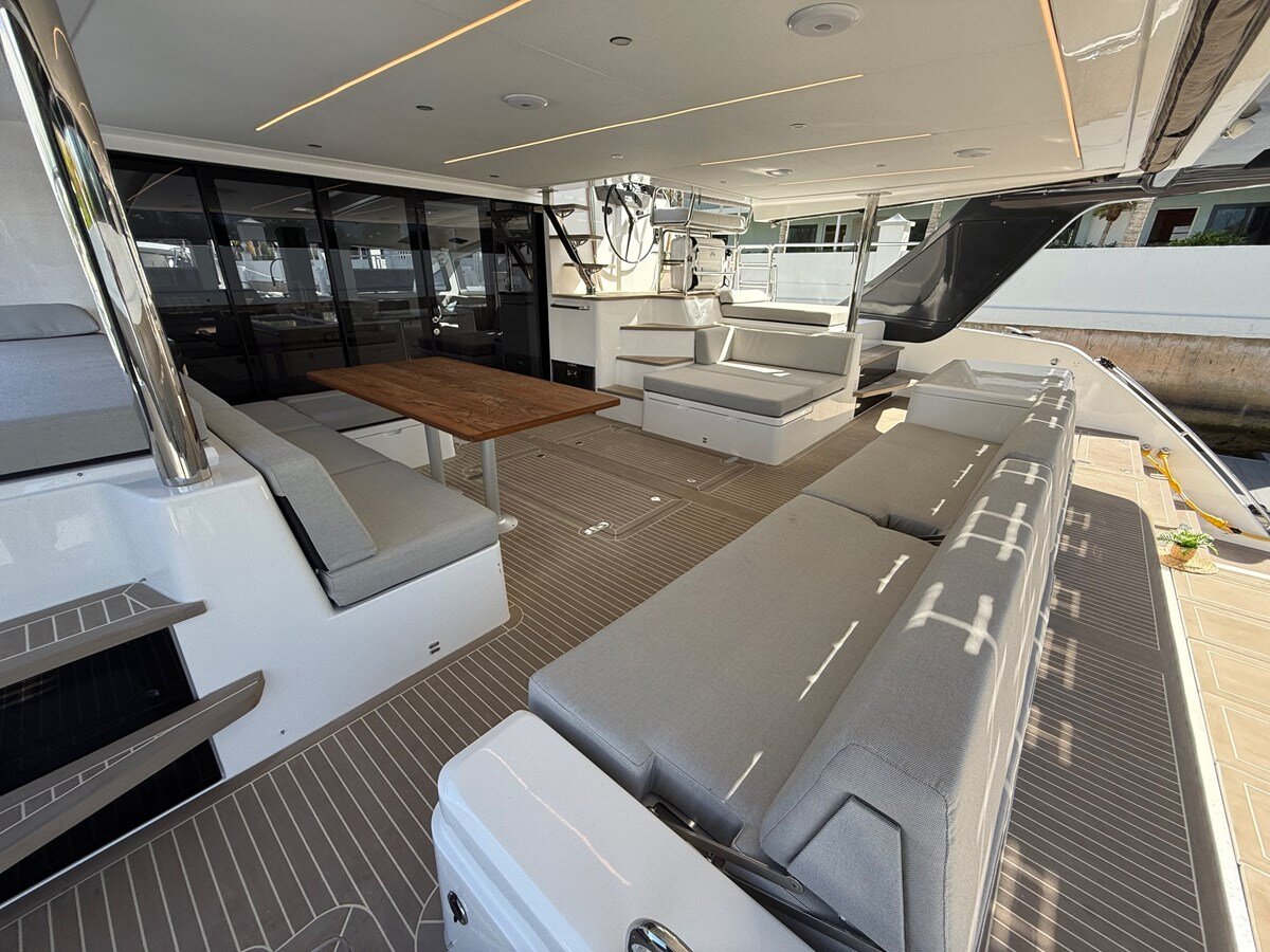 2024 XQUISITE YACHTS 61' 9