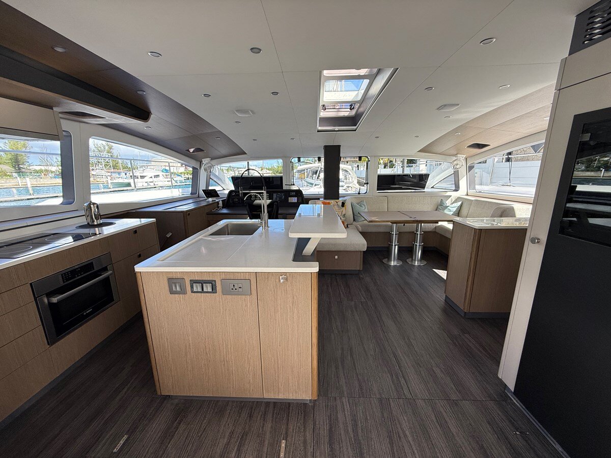 2024 XQUISITE YACHTS 61' 9