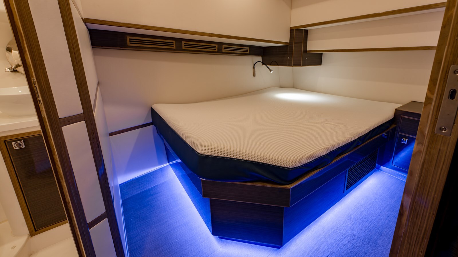 2025-clipper-45-4-e6e866