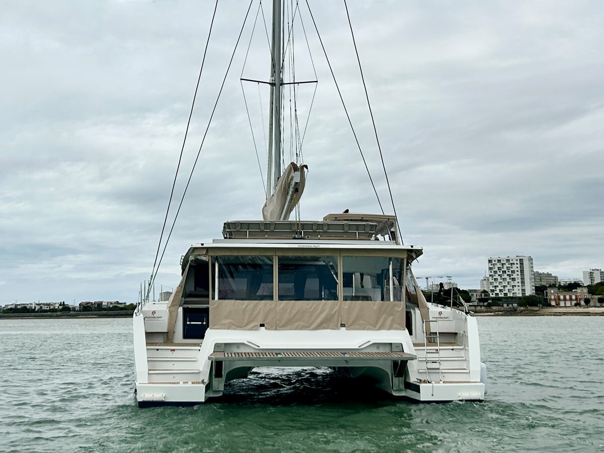 2025-fountaine-pajot-51-ea17f1