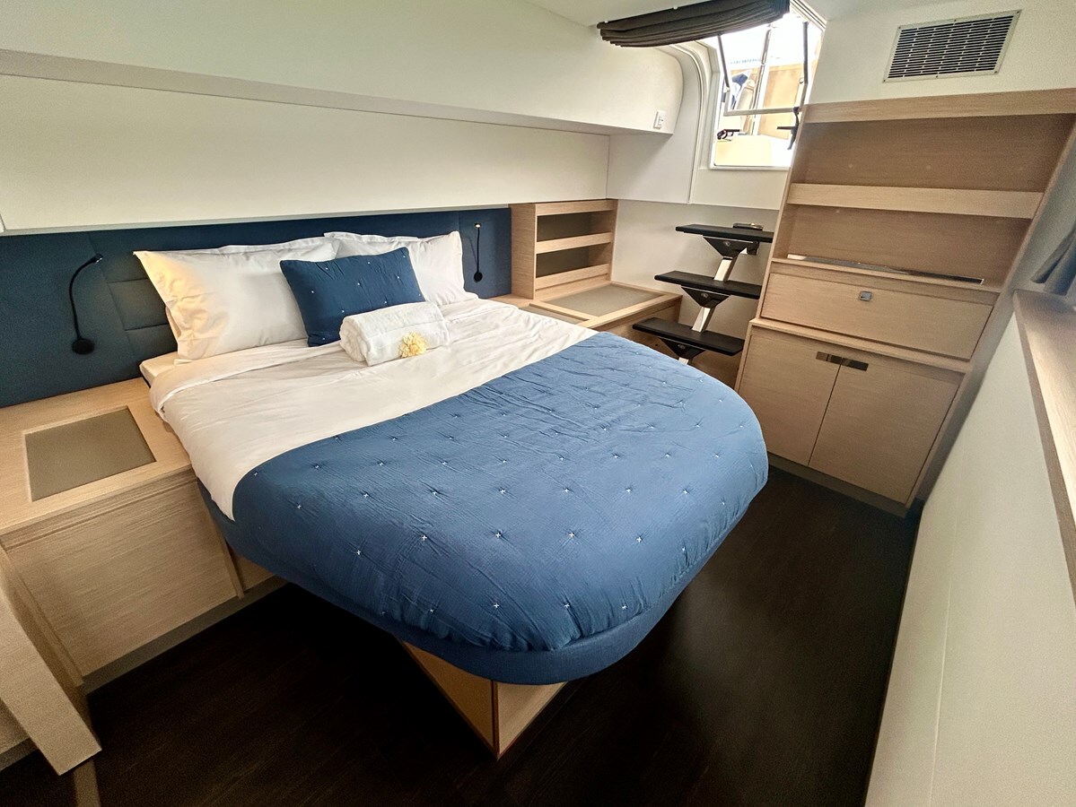 2025-fountaine-pajot-51-ea17f1