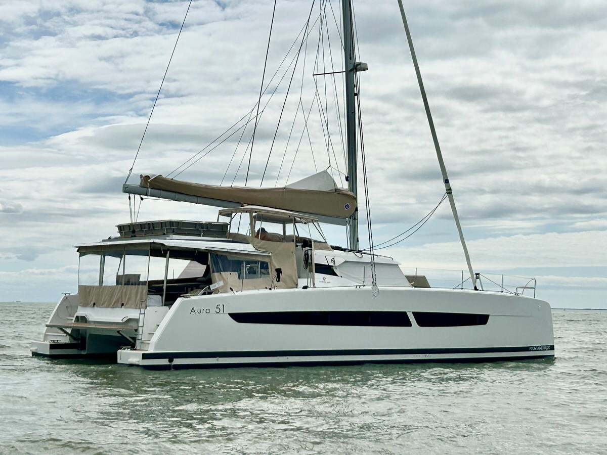 2025-fountaine-pajot-51-ea17f1