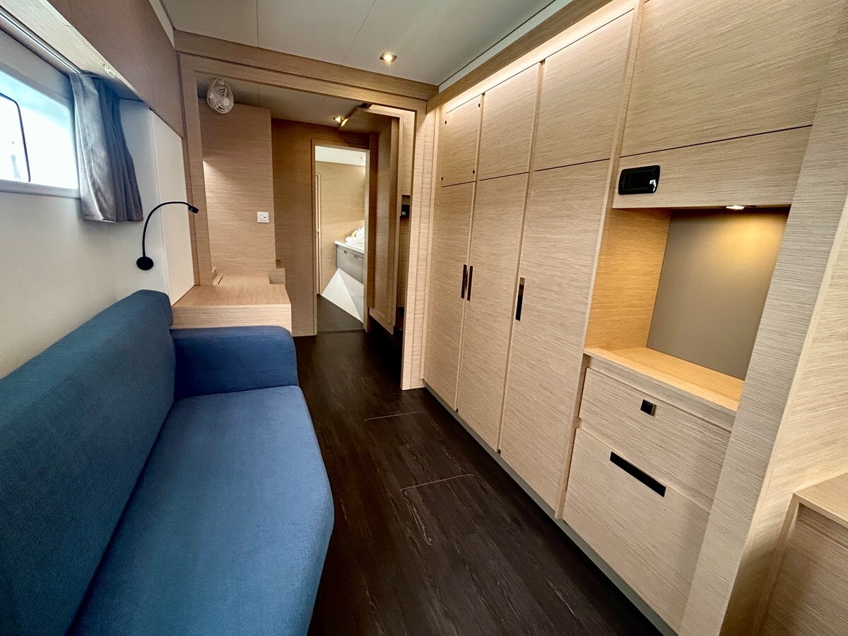 2025-fountaine-pajot-51-ea17f1