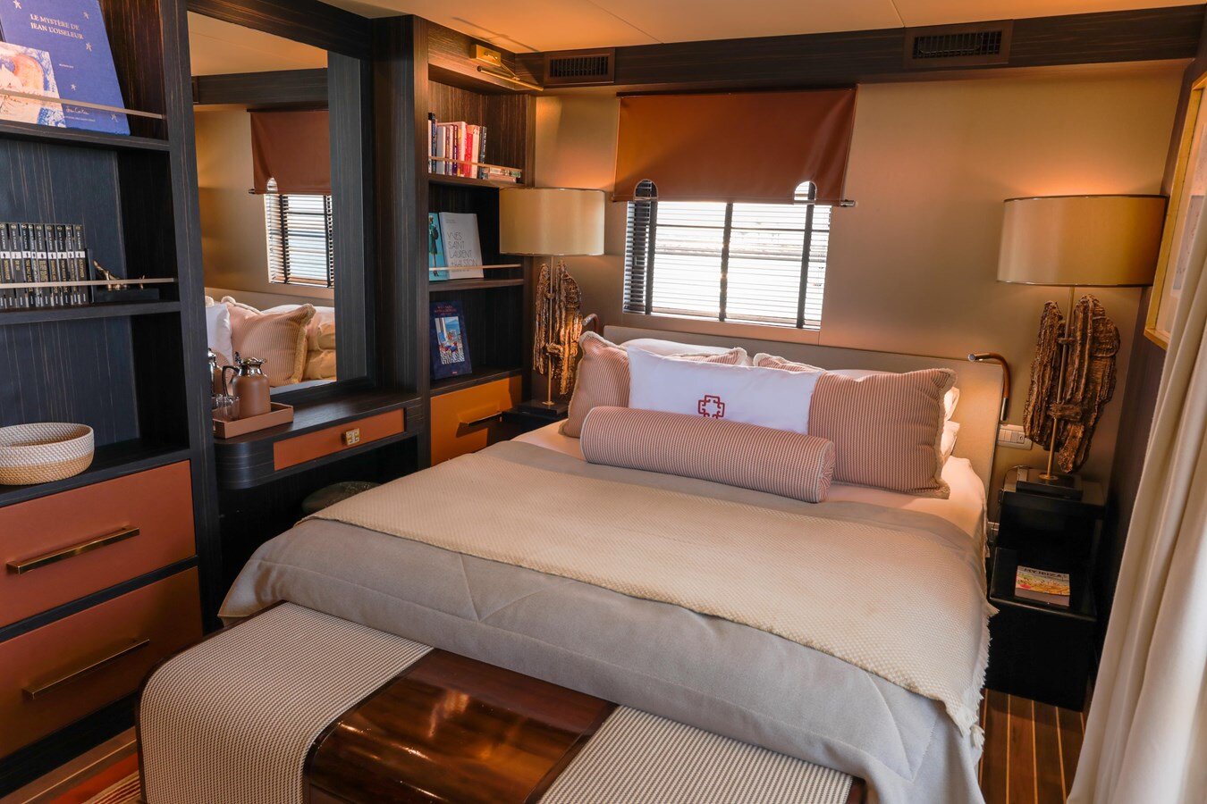 2025 OVERBLUE 58' 10