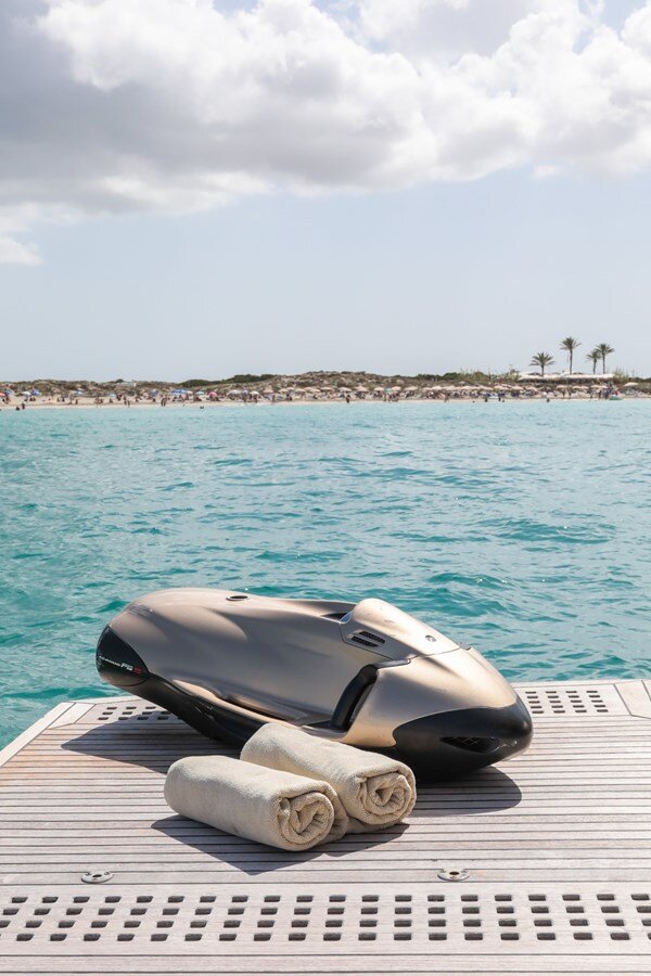 2025 OVERBLUE 58' 10