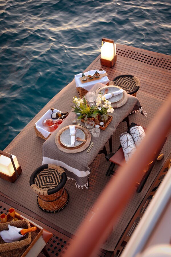 2025 OVERBLUE 58' 10