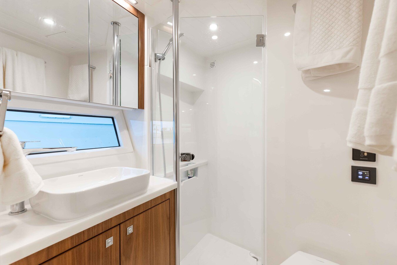 2025-riviera-0-d89e8e