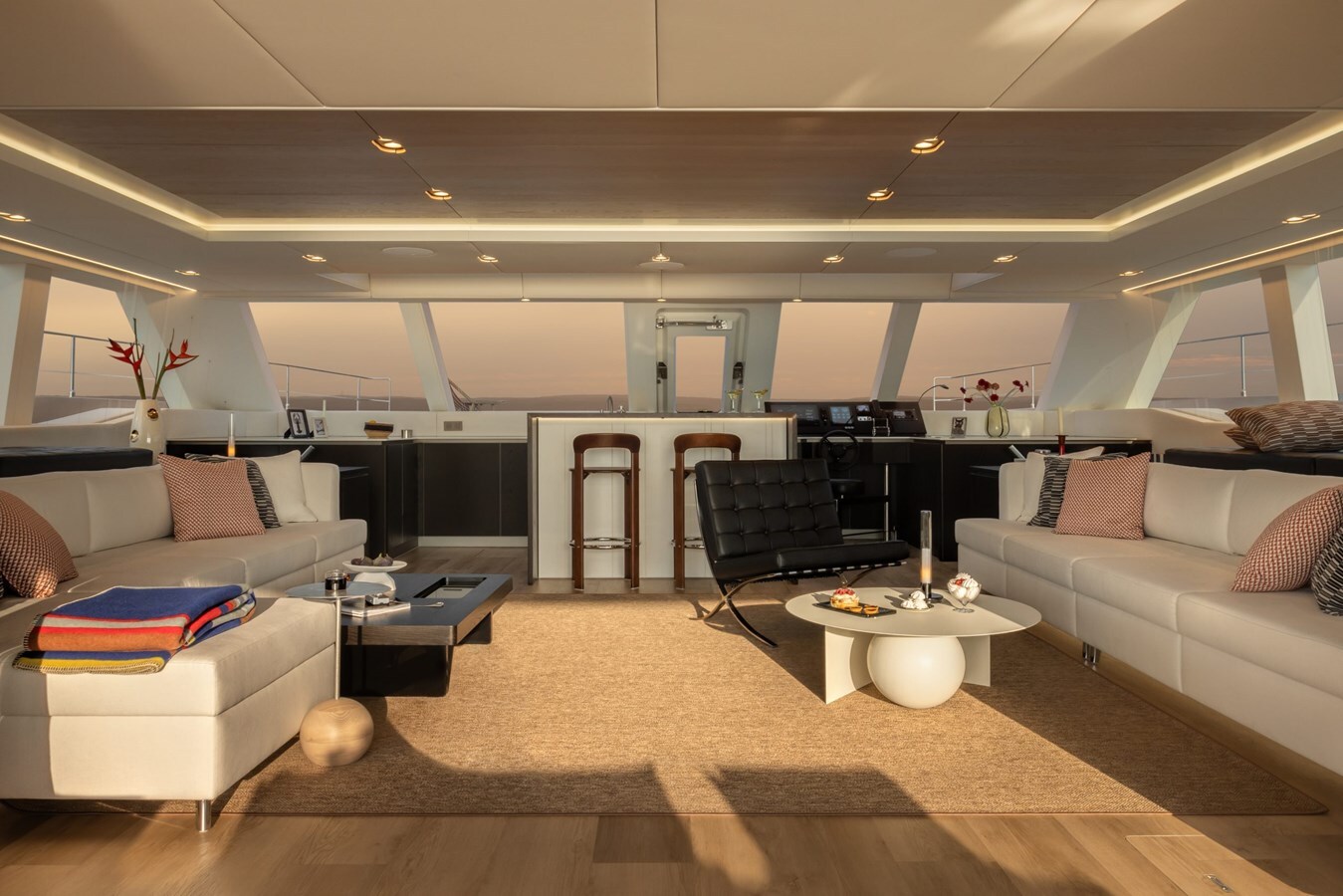 2025 SUNREEF YACHTS 69' 11