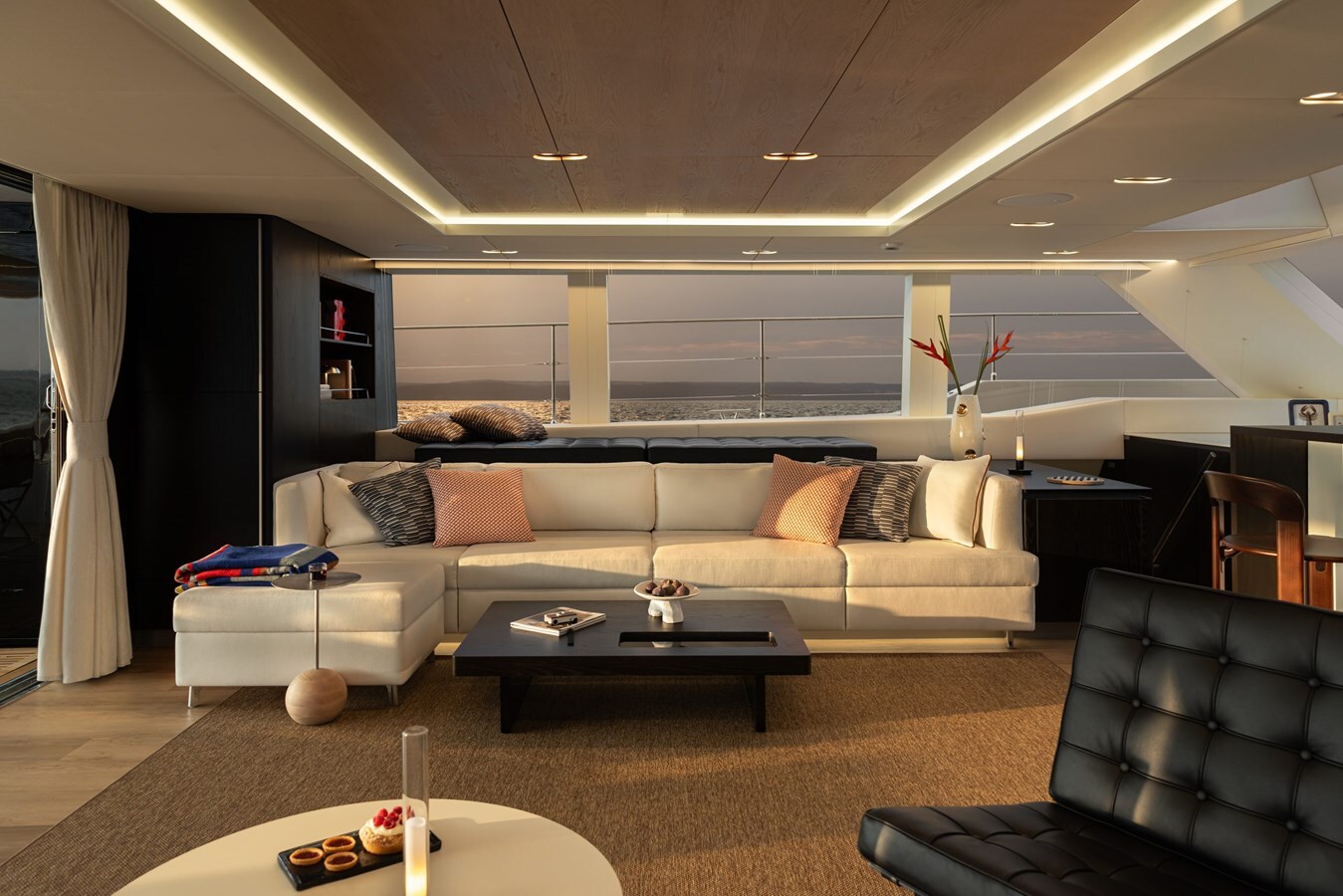 2025 SUNREEF YACHTS 69' 11