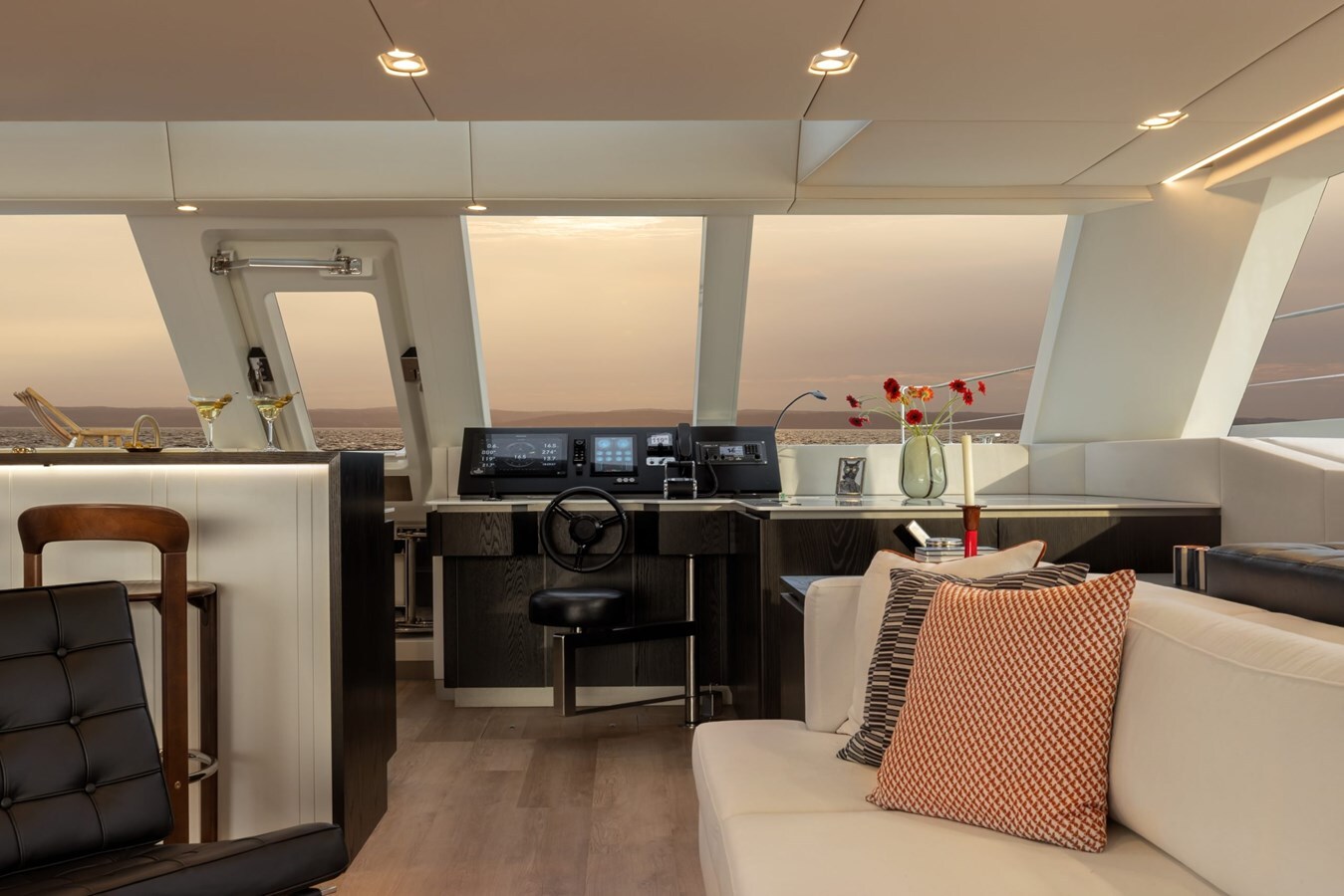 2025 SUNREEF YACHTS 69' 11