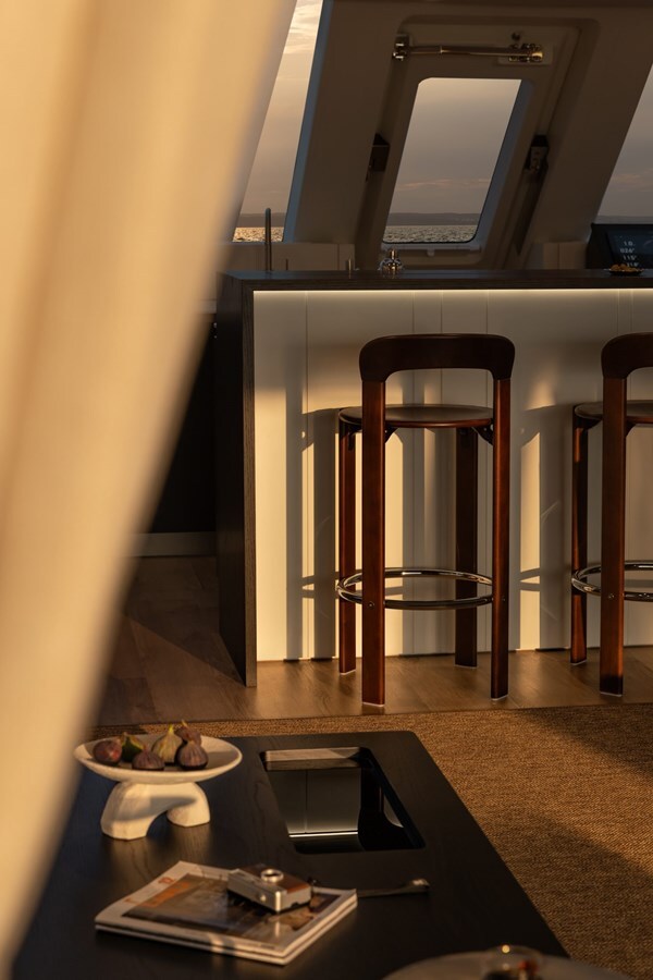 2025 SUNREEF YACHTS 69' 11