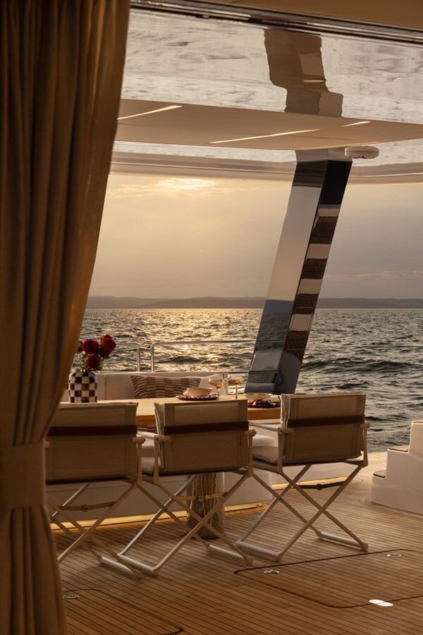 2025 SUNREEF YACHTS 69' 11