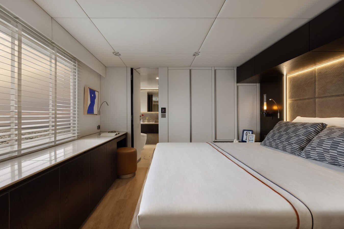 2025 SUNREEF YACHTS 69' 11