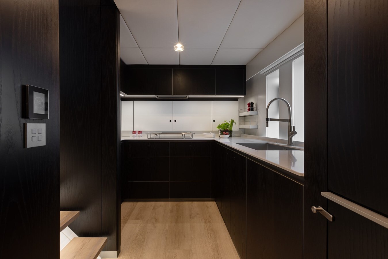 2025 SUNREEF YACHTS 69' 11