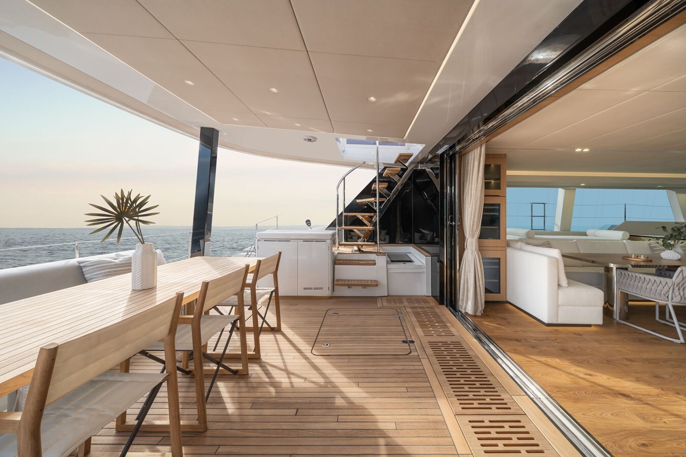 2025-sunreef-yachts-71-840e71