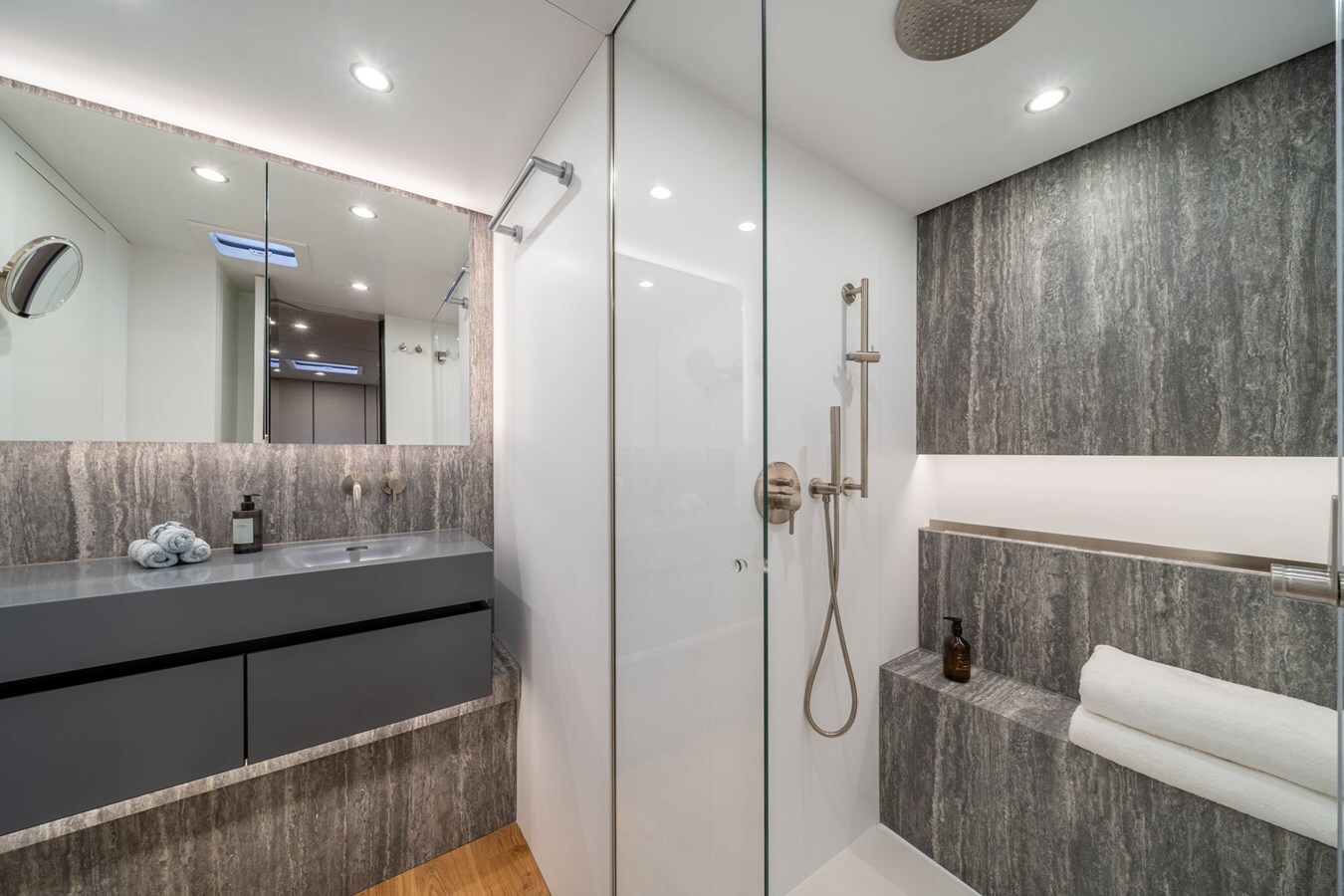 2025 SUNREEF YACHTS 71'