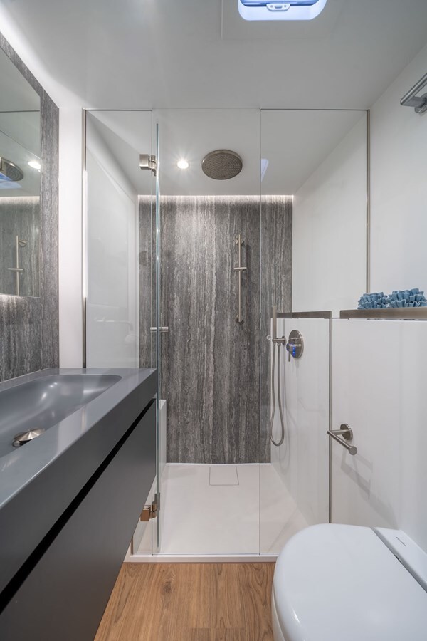 2025 SUNREEF YACHTS 71'