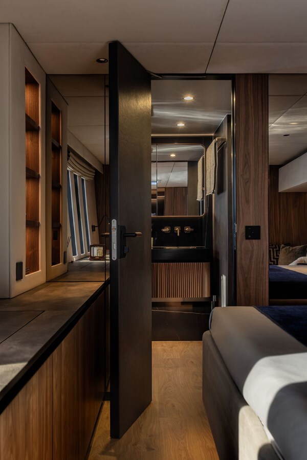 2025 SUNREEF YACHTS 78' 5